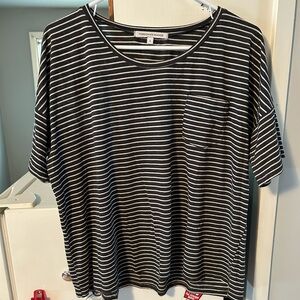 ✨Foreign Exchange Grey Striped Long Crop Tee Large
